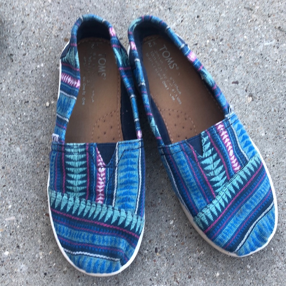 Girls Toms